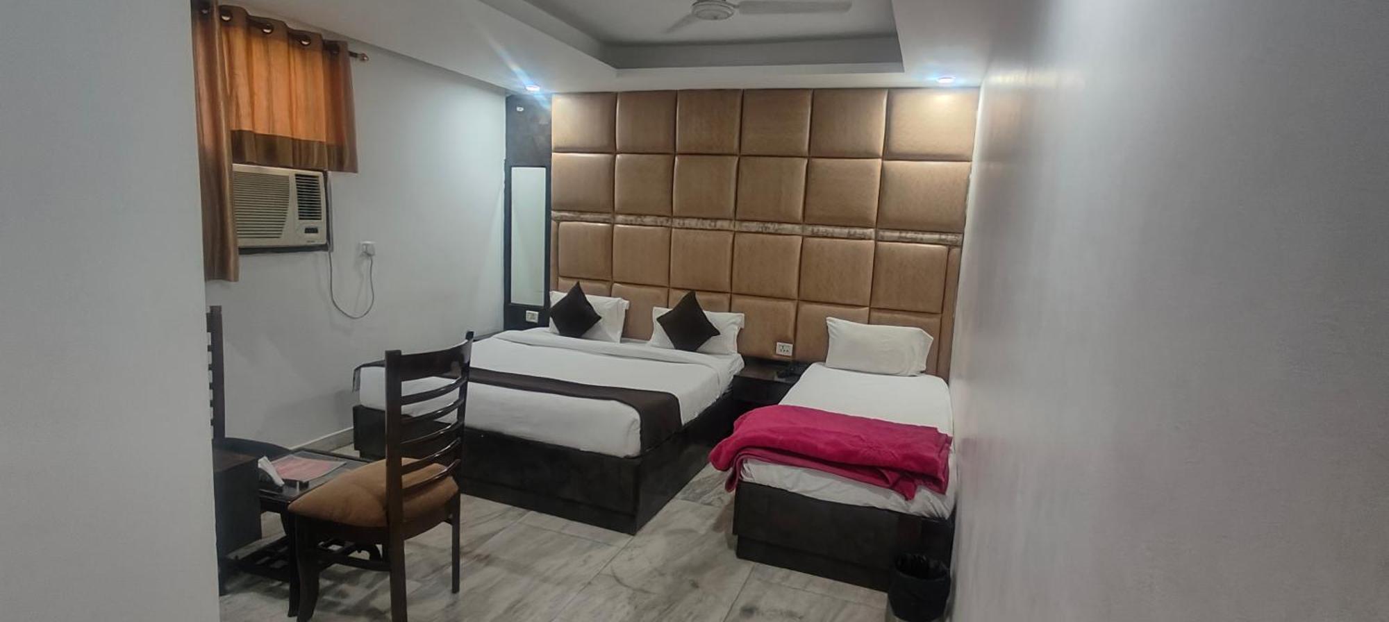 Tmr Krone Near Igi Airport Delhi New Delhi