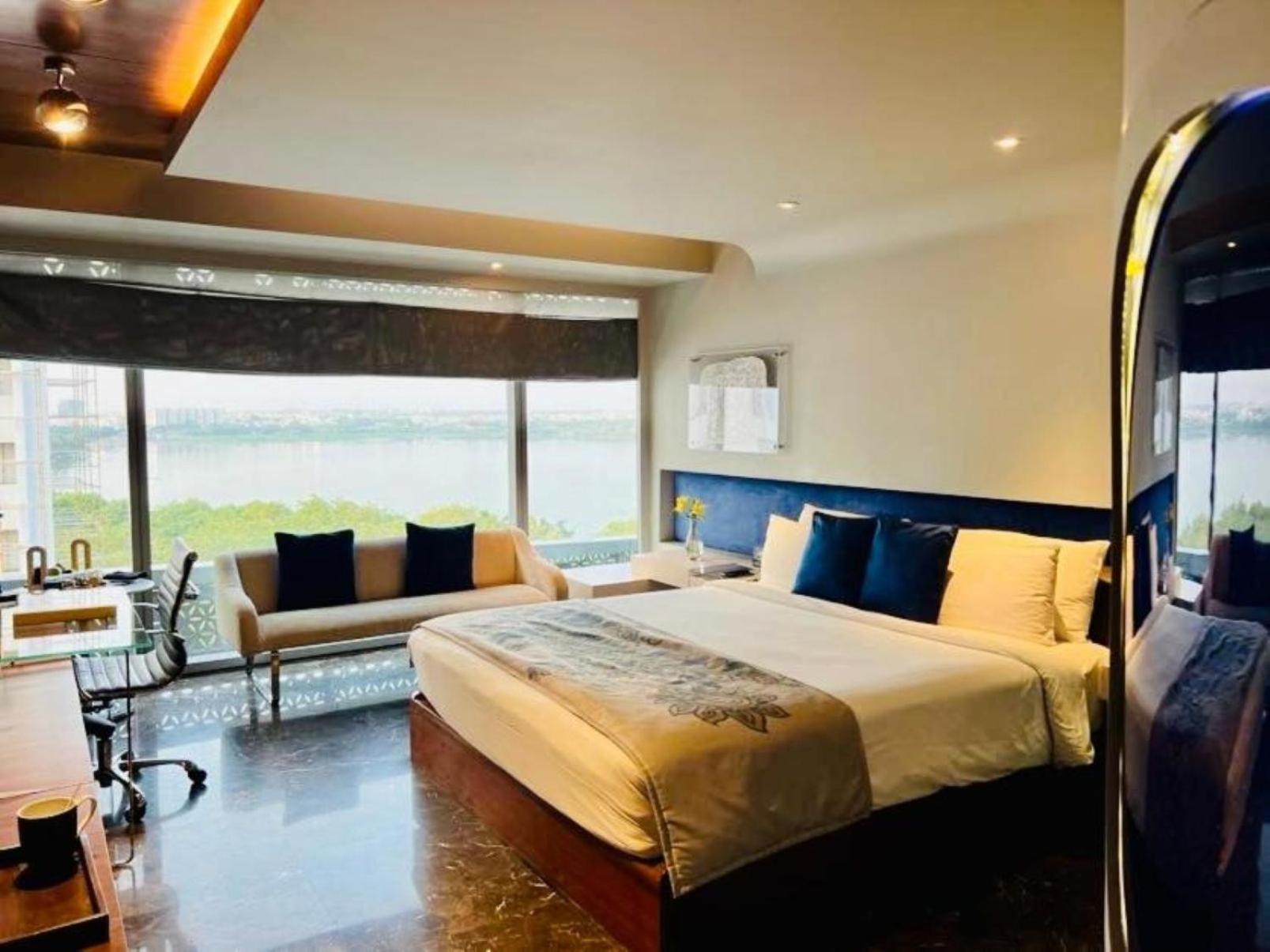 Tmr Krone Near Igi Airport Delhi 4* New Delhi