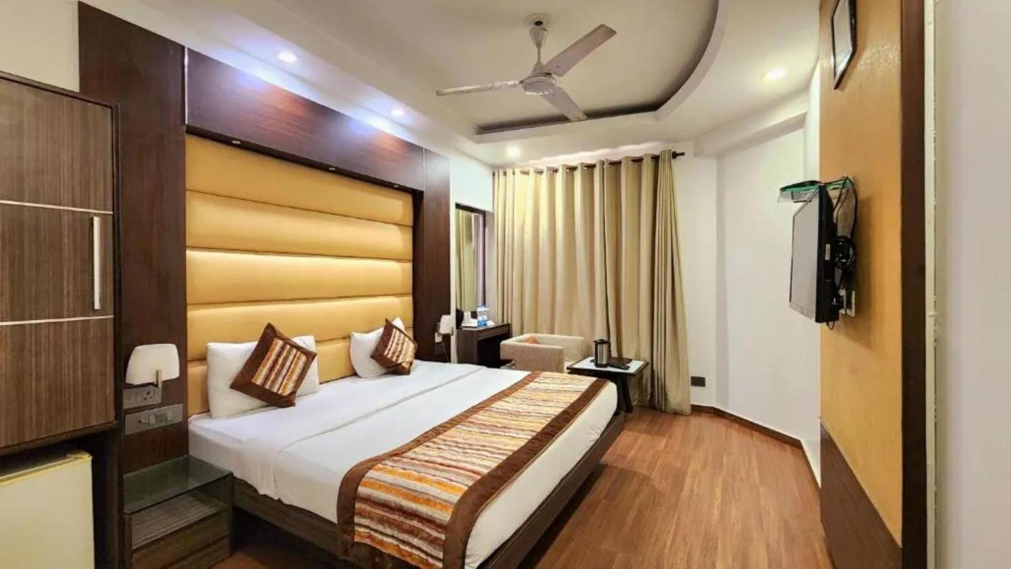 Tmr Krone Near Igi Airport Delhi Hotel New Delhi