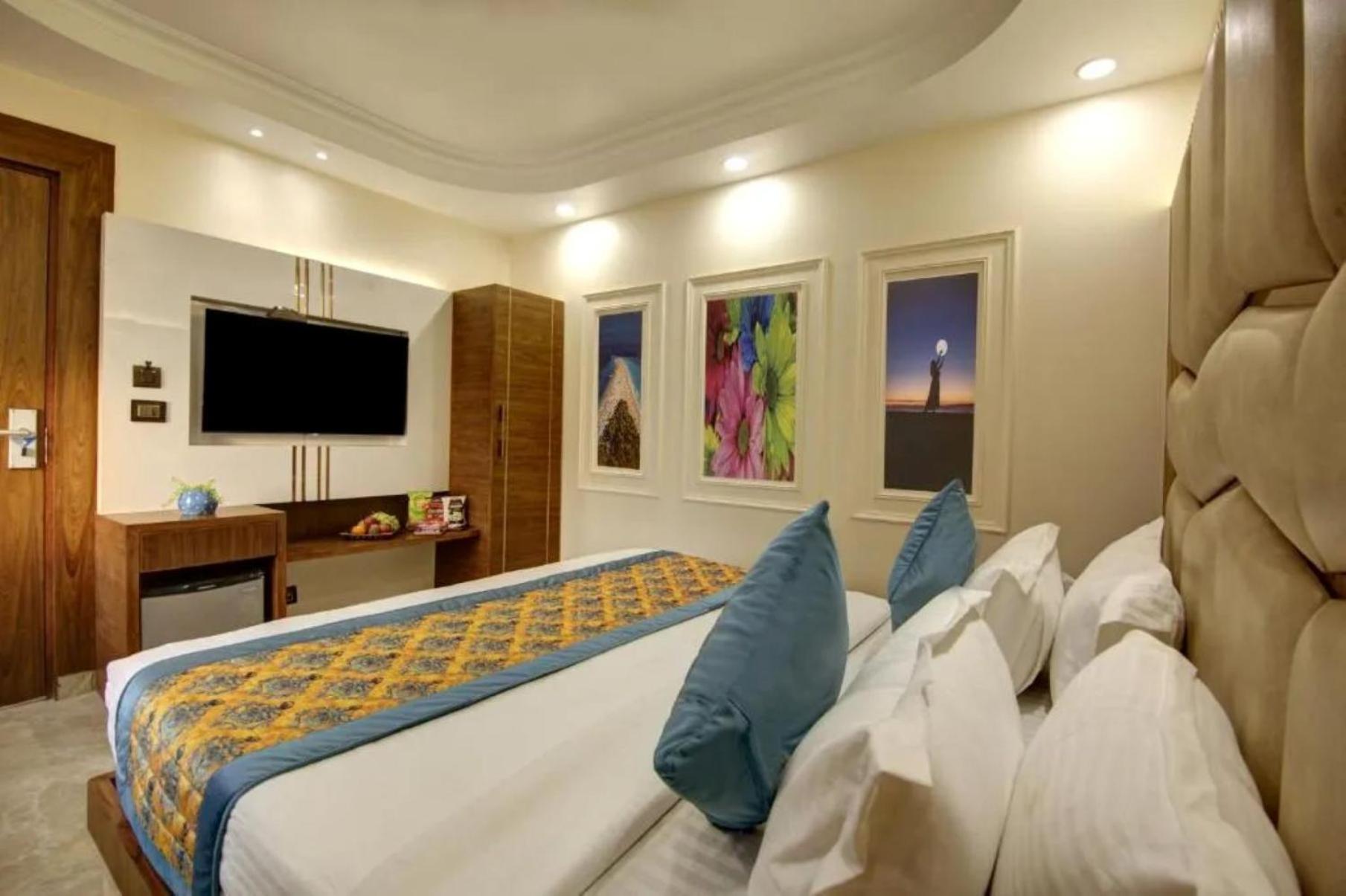 Tmr Krone Near Igi Airport Delhi New Delhi