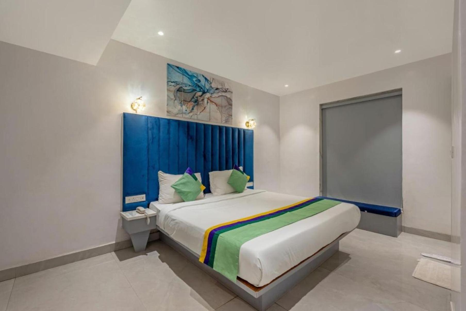 Tmr Krone Near Igi Airport Delhi New Delhi